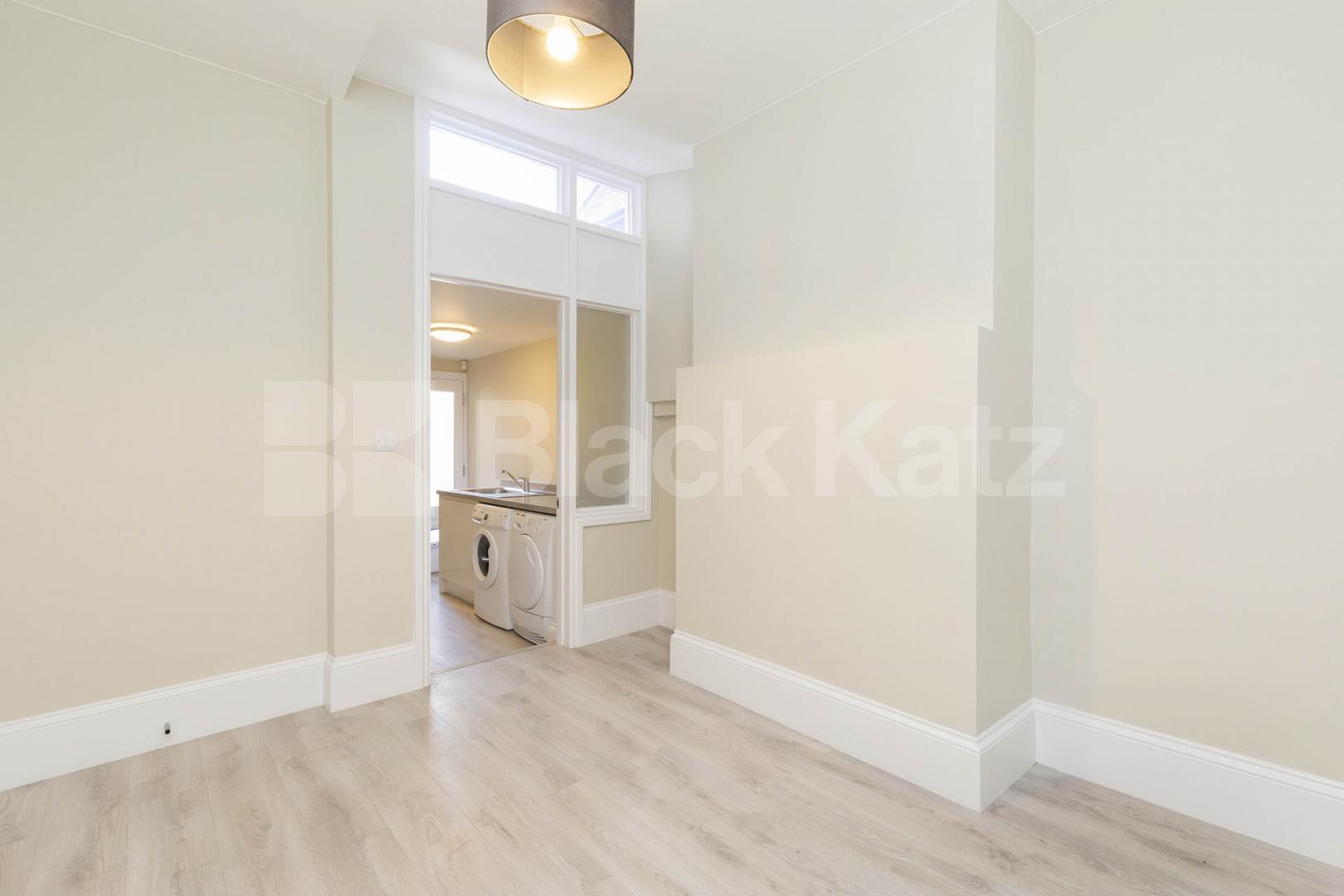Five bedroom house split over three floors with lovely south facing garden Harberton Road, Archway / Highgate